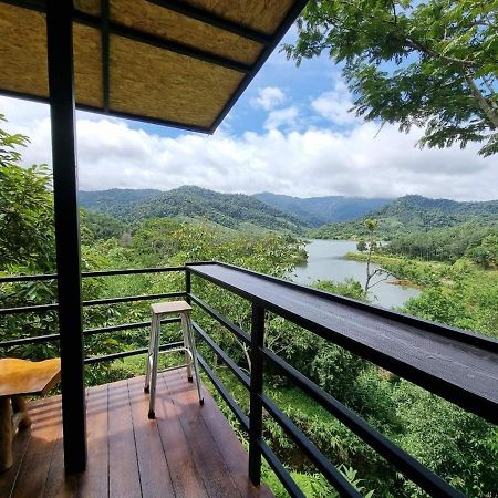 Baanhatsompaen Homestay 라농 외부 사진
